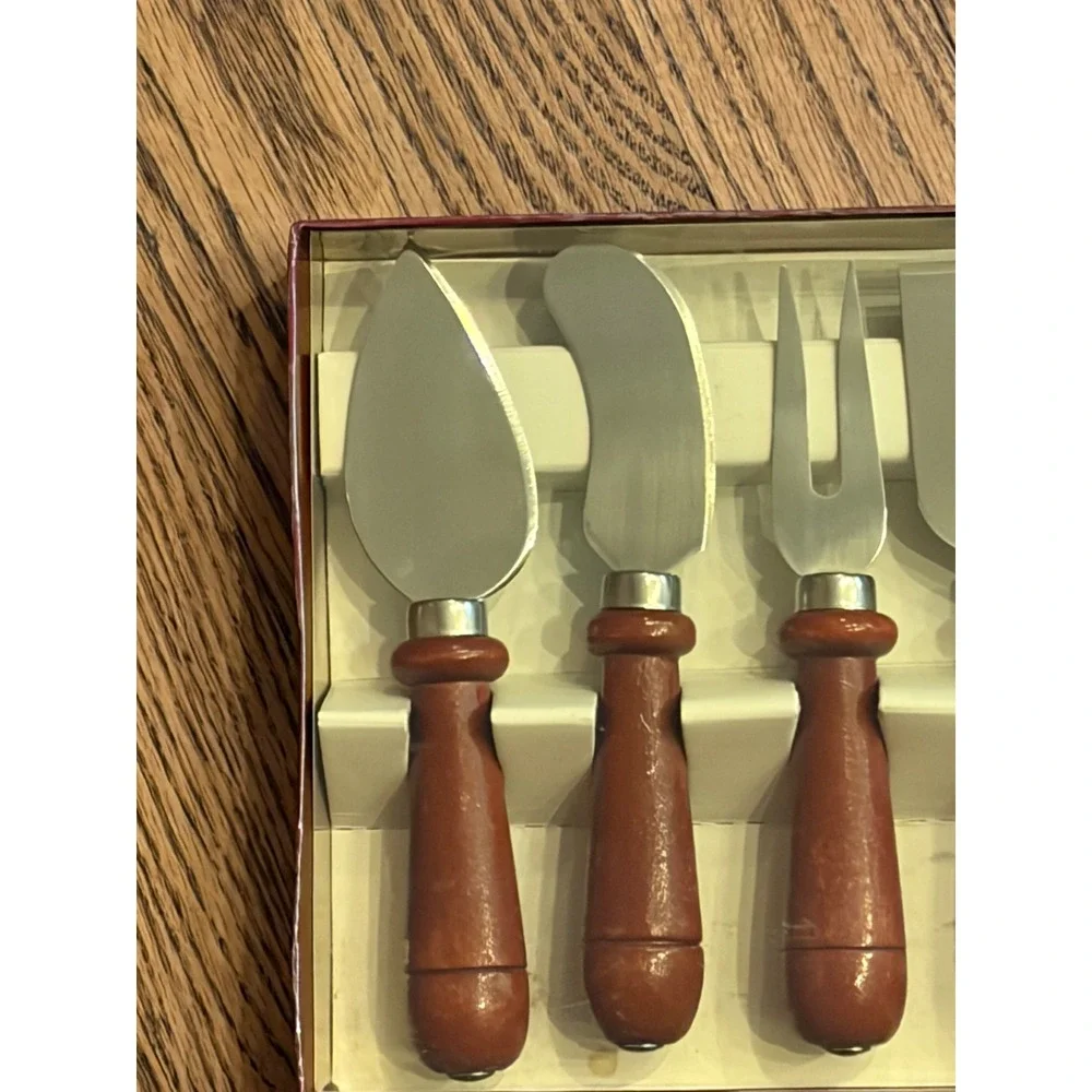 4 Piece Cheese Knife Set Stainless Steel Wood Handles Charcuterie Serving Tools